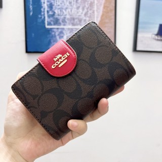 VÍ NỮ Coach  wallet medium corner zip wallet