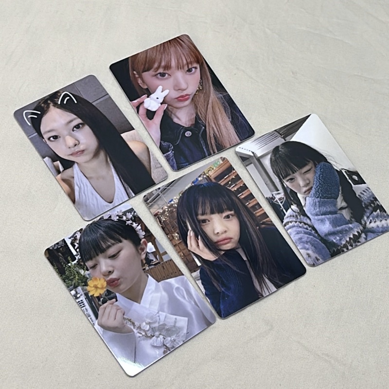 Bộ ảnh Newjeans biết bơi