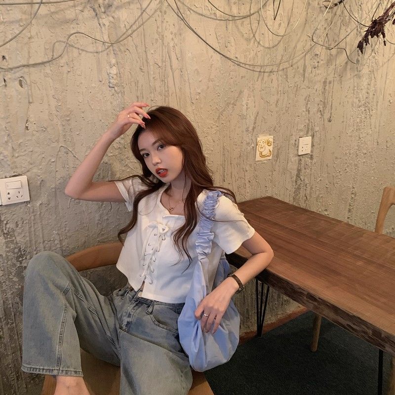 Áo thun COZOKC tay ngắn cổ vuông phối dây phong cách cho nữ