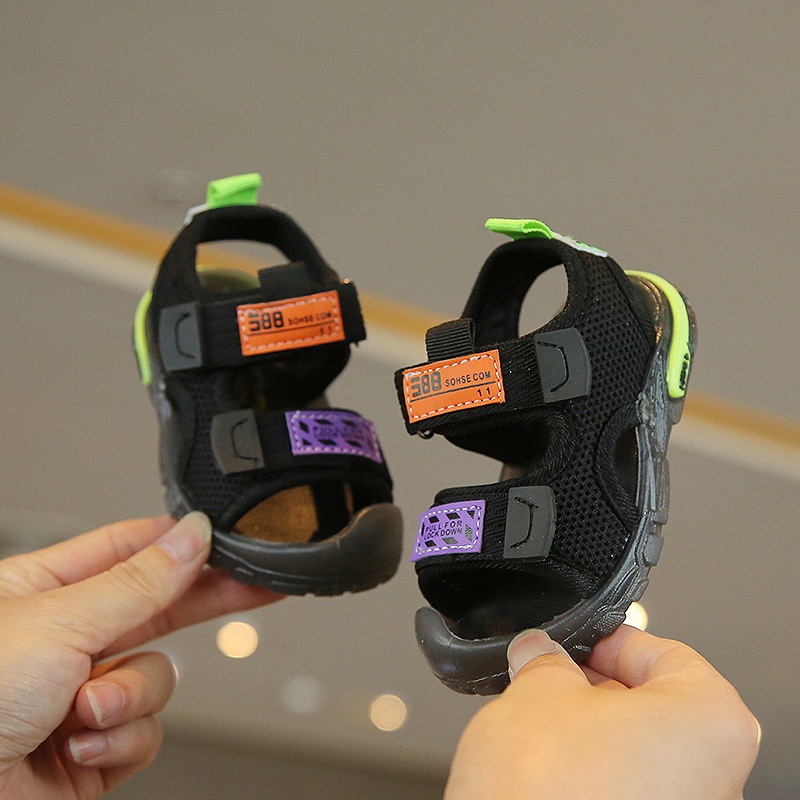 Giày Đi Biển Đế Mềm Chống Trượt An Toàn Dành Cho Trẻ