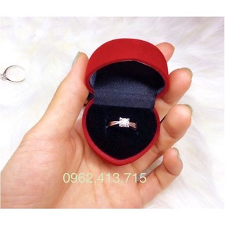 Hộp tim nhung đỏ ruột đen đựng nhẫn . đựng bông tai ,