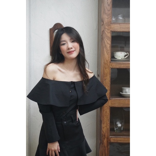 Áo sơ mi trễ vai Juliet Top