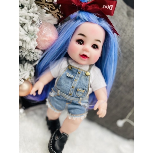 Mẫu Búp bê 12 inch trang điểm gắn tóc tặng kèm quần áo