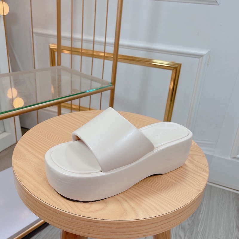 Dép nữ quai da,hàng quang châu,chất liệu da mềm,mang êm chân