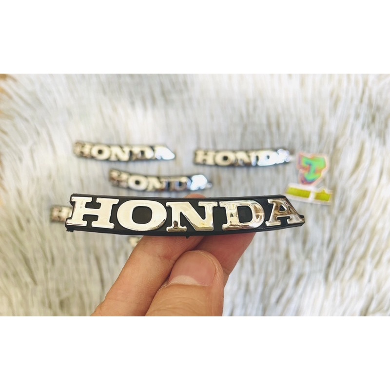 Tem Cong Honda chữ nổi sắc nét Cho Wave 125i, Future, AirBlade.