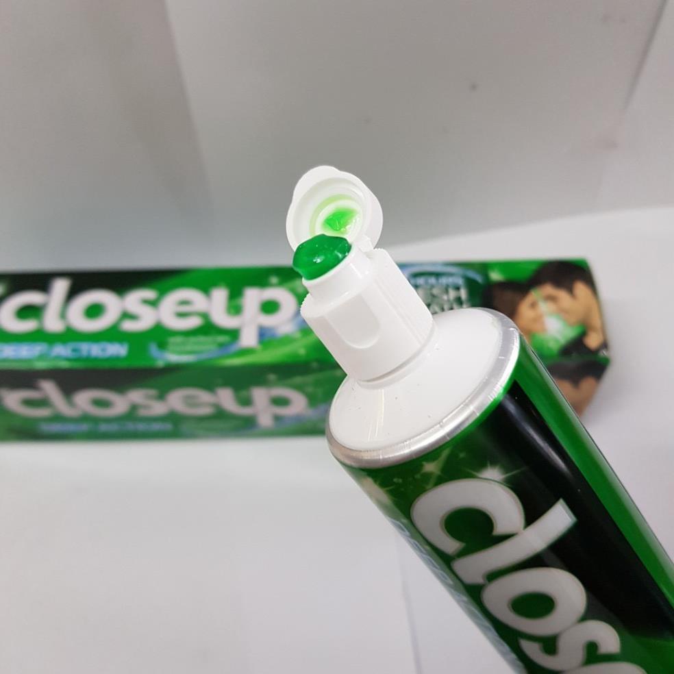 Kem Đánh Răng Hương Bạc Hà CLOSEUP THÁI LAN 160gam