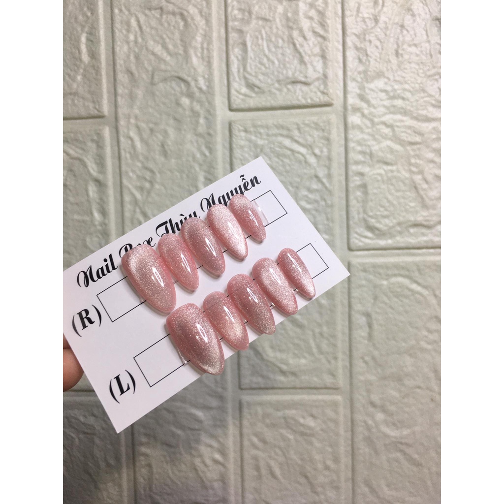 Nailbox móng úp thiết kế mắc mèo hồng thạch