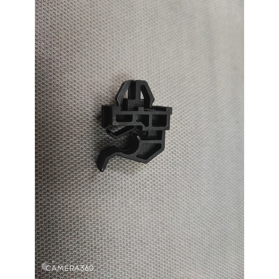 Nhựa cài thanh chống capo xe I10, I20, I30