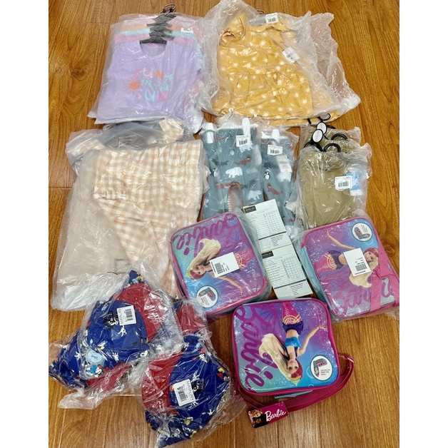 Set 2 mũ bé trai màu xanh pha đỏ hoạ tiết mickey săn sale Uk sz 12-24m