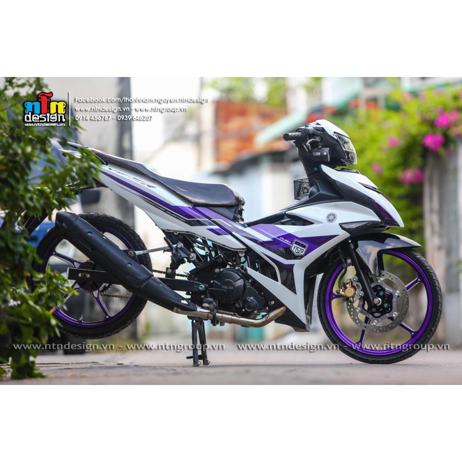 Tem rời Exciter 150 mẫu Y15ZR hiệu ứng khói tím đen cho xe trắng