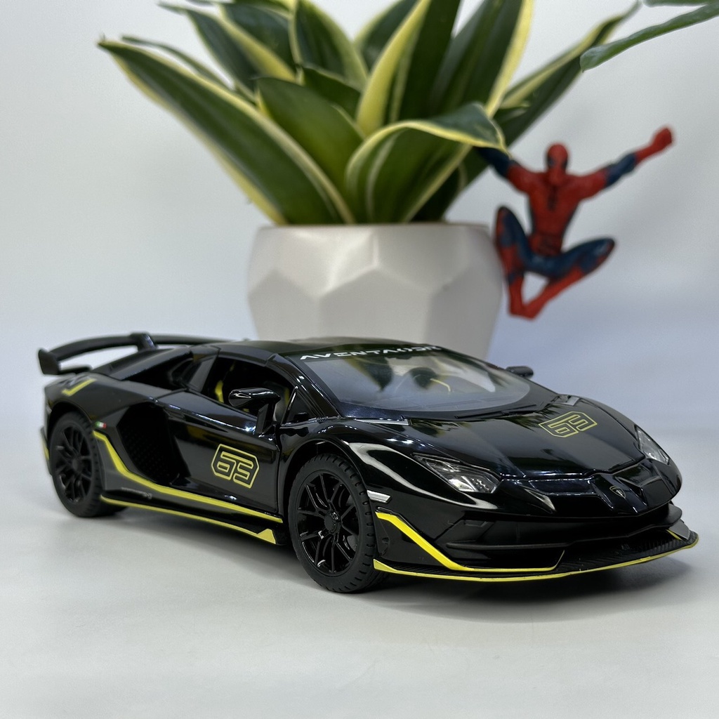 Mình hình siêu xe Lamborghini Aventador SVJ 63 tỷ lệ 1:24 bằng kim loại