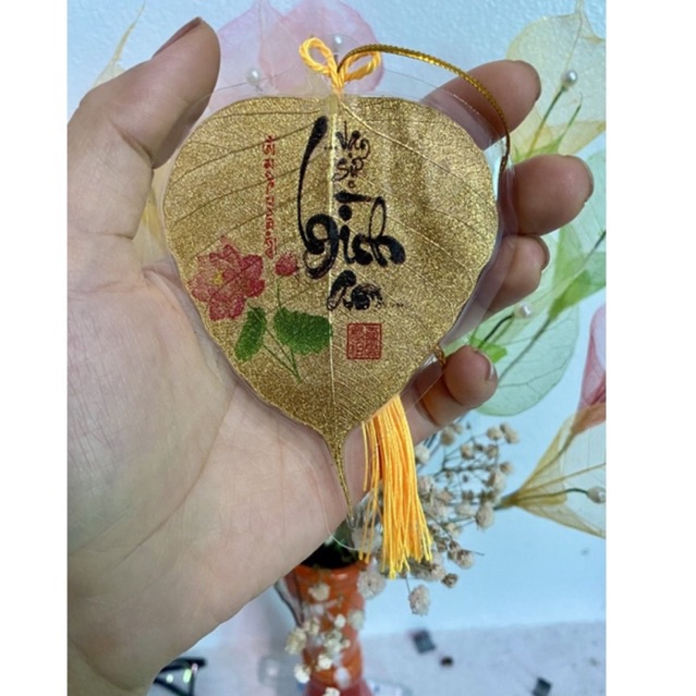 Lá Bồ Đề dát vàng