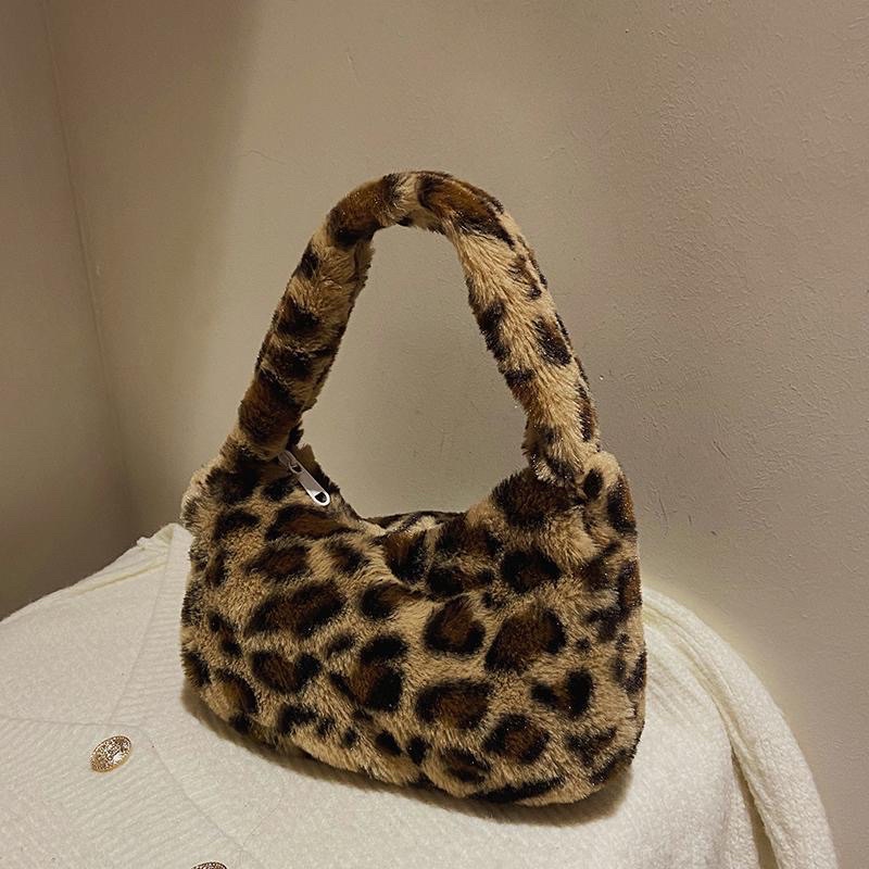 Túi xách đeo tay nữ hoạ tiết da beo báo đốm phong cách Mai Âm Nhạc nữ tính, Túi xách đeo vai nữ thời trang da beo