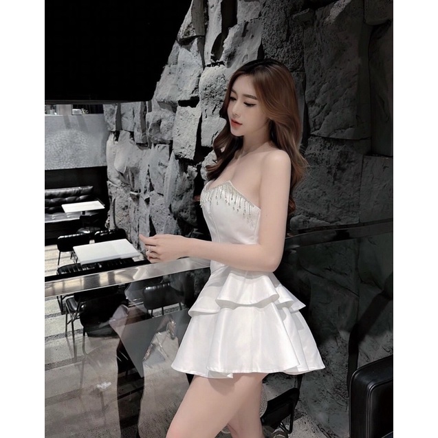 Đầm Dây Tapta Đính Hoa Lông Vũ Dáng Xoè Tầng Cúp Mút Ngực