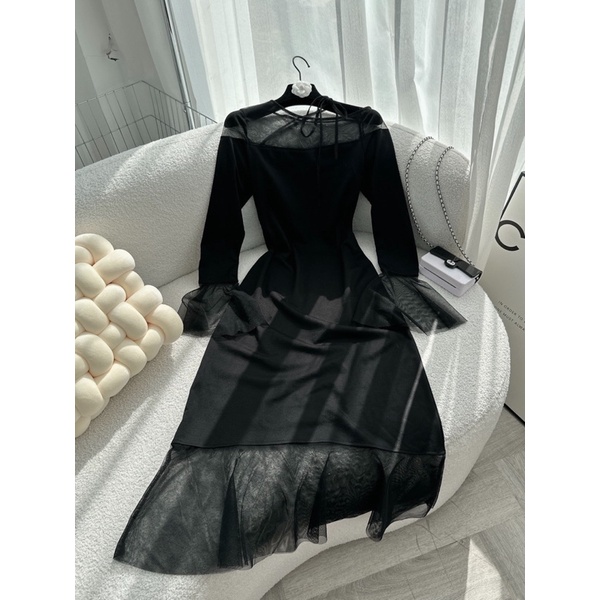 ĐẦM MIDI ĐEN PHỐI VOAN ĐUÔI CÁ TAY DÀI (TH)