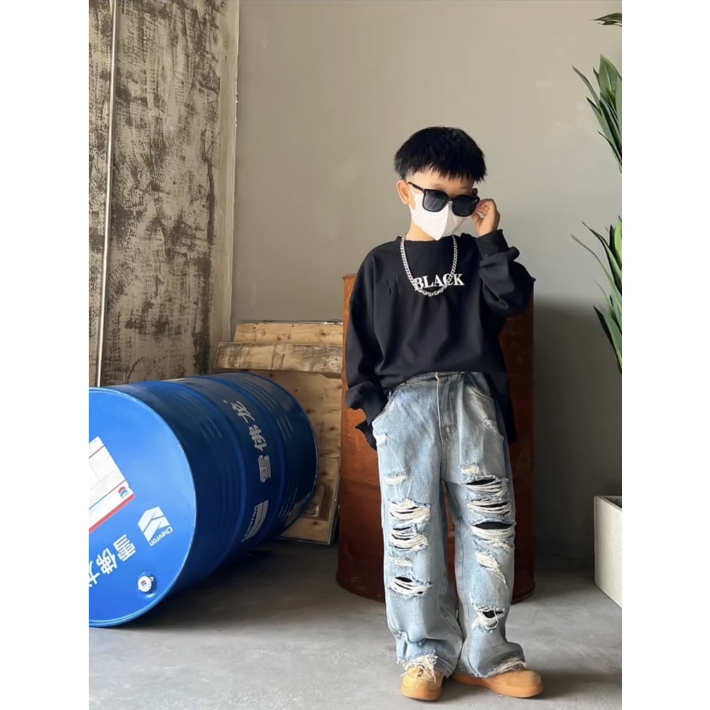 QJR2301 Quần Jean Rách Cá Tính Dáng Suông Chất Jean Mềm Dành Cho Bé Trai