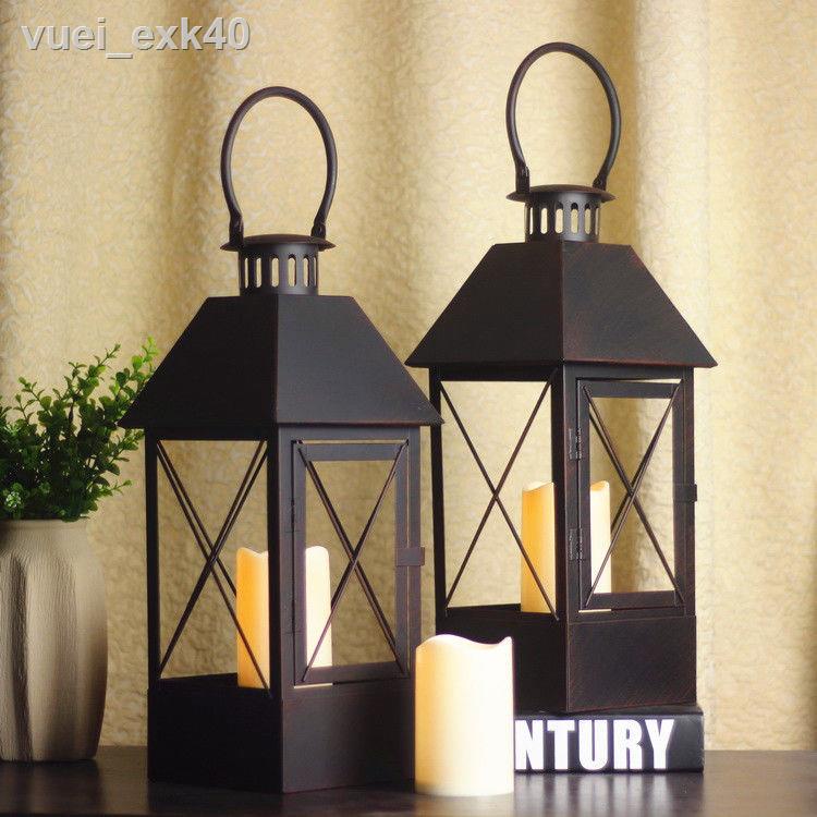 ∏Phong Cách Châu Âu Sắt Rèn Retro Sàn Đơn Giản Chống Gió Đèn Di Động Đèn Trang Trí Đám Cưới Đạo Cụ Trang Trí Đường Dẫn N