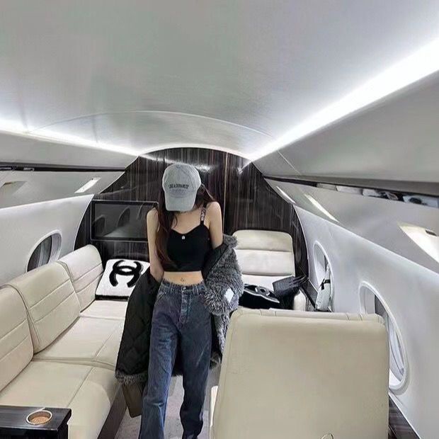 MNYL Alexander Wang 22 early spring hot diamond letter sexy knitted short vest suspender women's inner base top