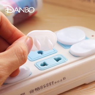 (Tặng 1 chiếc) Set 10 chiếc nút bịt ổ điện 2 chấu bảo vệ bé khỏi nguy cơ điện giật