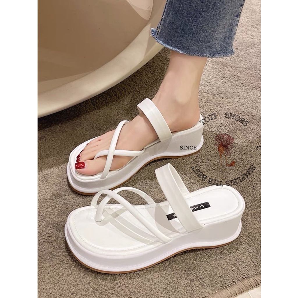 DÉP NỮ TOTIIE SHOES - DÉP BÁNH MÌ THỜI TRANG PHONG CÁCH HIỆN ĐẠI QUAI MẢNH ĐẾ BẰNG D2112140