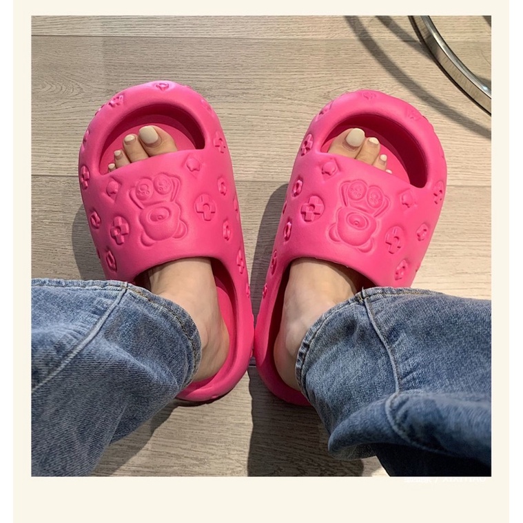 Dép Bánh Mì Dập Hoạ Tiết Gấu Đế Eva Mềm Mại Êm Chân Xixitiao - Hatuno order