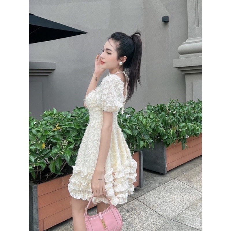 Đầm Thiết kế lông vũ xoè tầng cổ yếm quyến rũ tôn dáng đẹp nhẹ nhàng cho nàng đi chơi đi tiệc xinh xắn