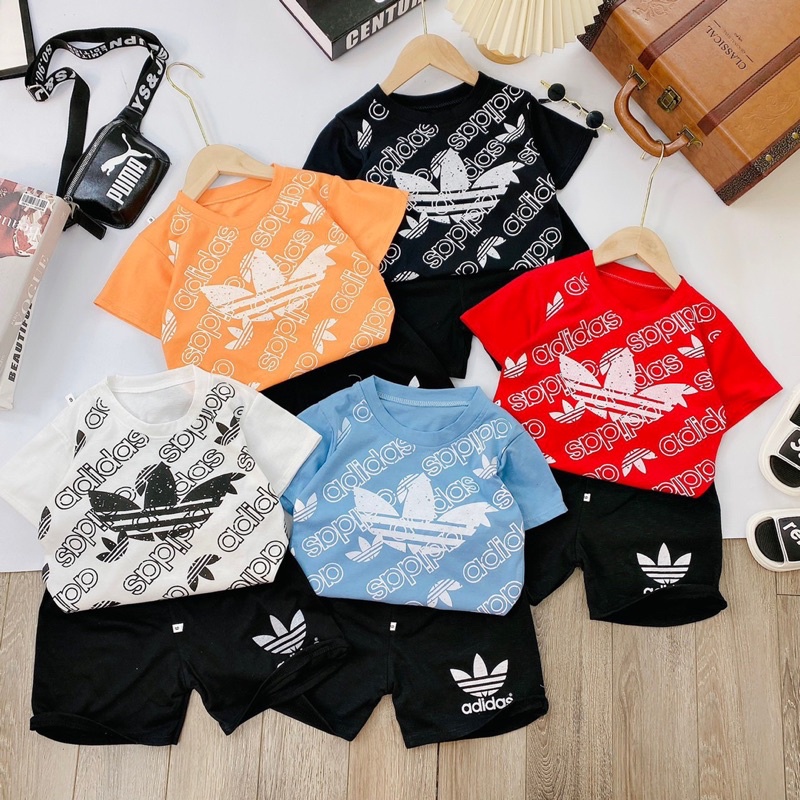 Bộ cộc Adidas quốc dân cho bé trai ( size từ 20-30 Kg)