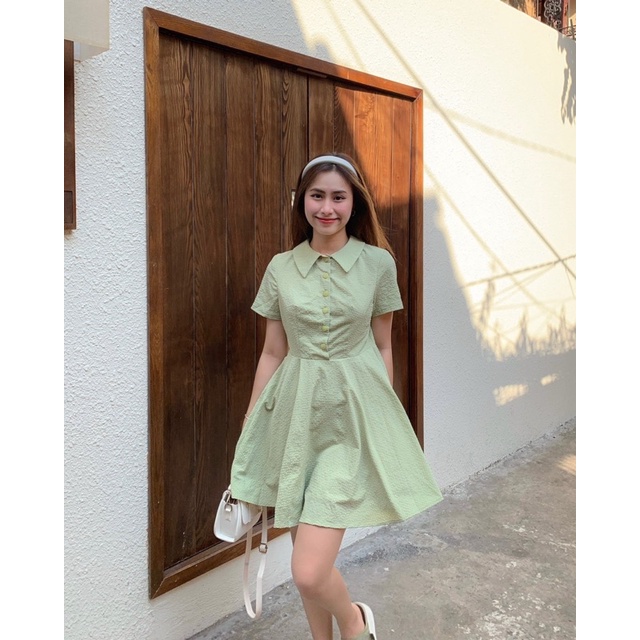 Đầm Sơ Mi Greeny Dress LilLinn Chất Liệu Vải Xốp Thiết Kế Trẻ Trung Phong Cách Năng Động Nữ Tính