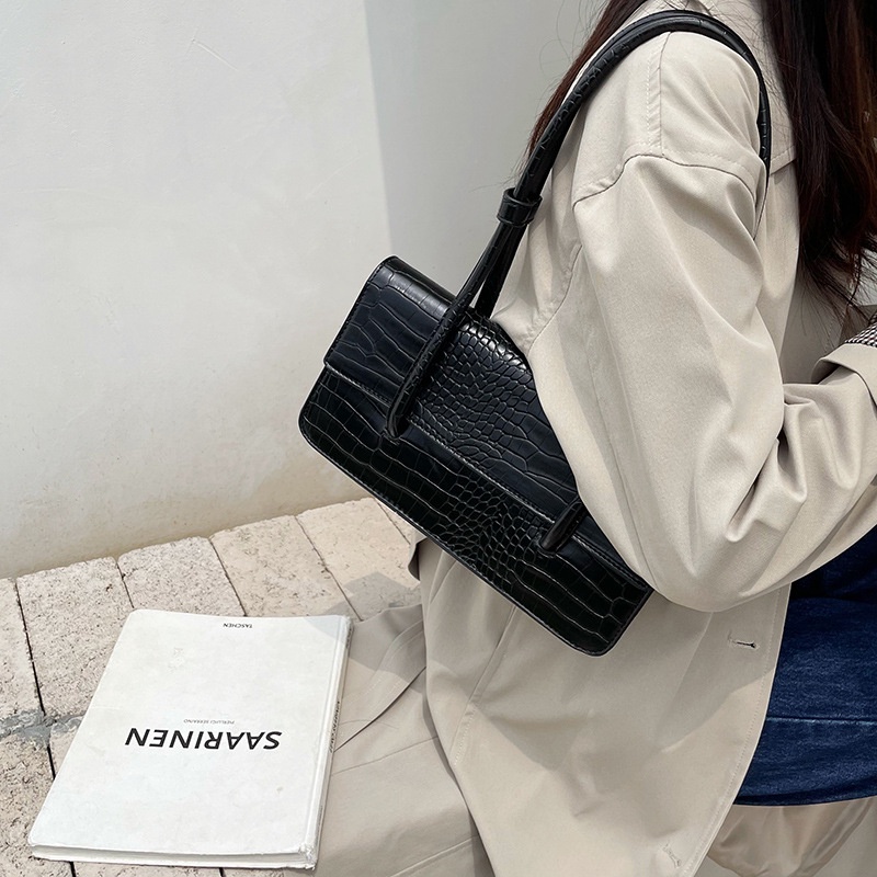 Mischa Túi Đeo Vai Hình Vuông Cỡ Nhỏ Vân Da Cá Sấu Màu Trơn Dễ Phối Đồ Thời Trang Cho Nữ