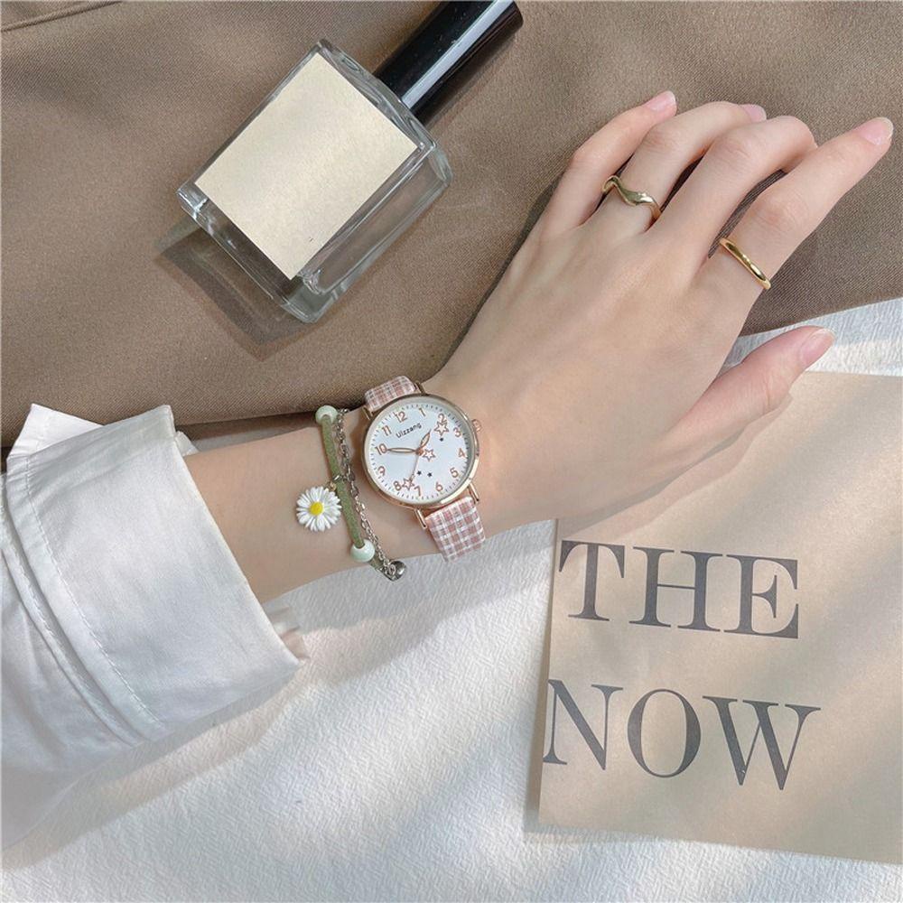 Đồng Hồ Đeo Tay Daes Họa Tiết Kẻ Ô Dạ Quang Dây Da PU Cổ Điển Dành Cho Bạn Nữ