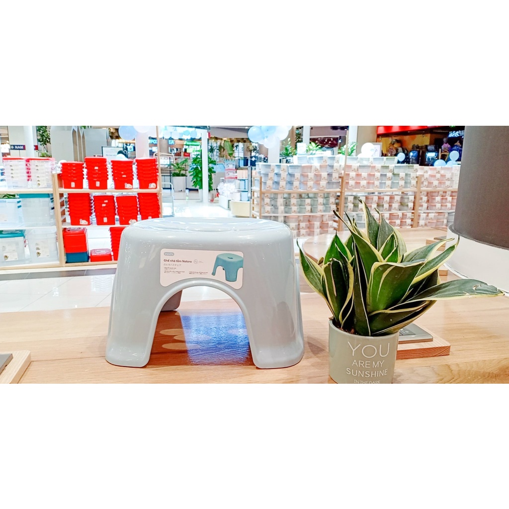 Ghế nhựa nhà tắm, nhà vệ sinh cao cấp kháng khuẩn Inochi Notoro