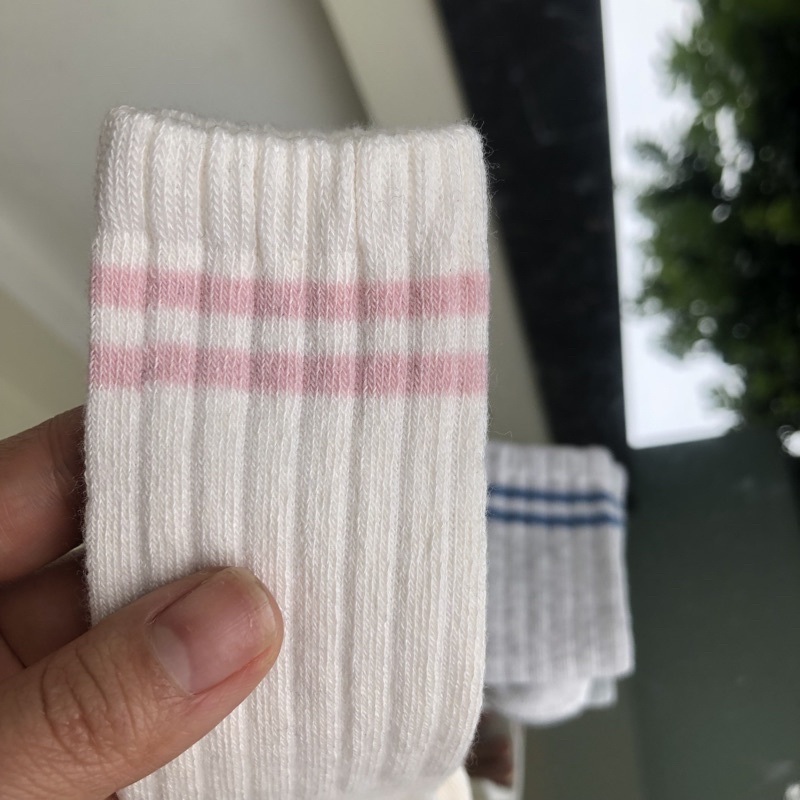 Tất trẻ em cổ cao chống chơn oldnavy cổ 2 kẻ