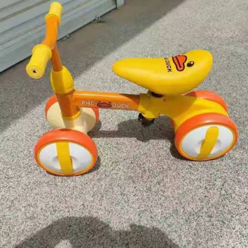 Xe chòi chân cân bằng con Vịt 1588 cho bé từ 1 đến 3 tuổi