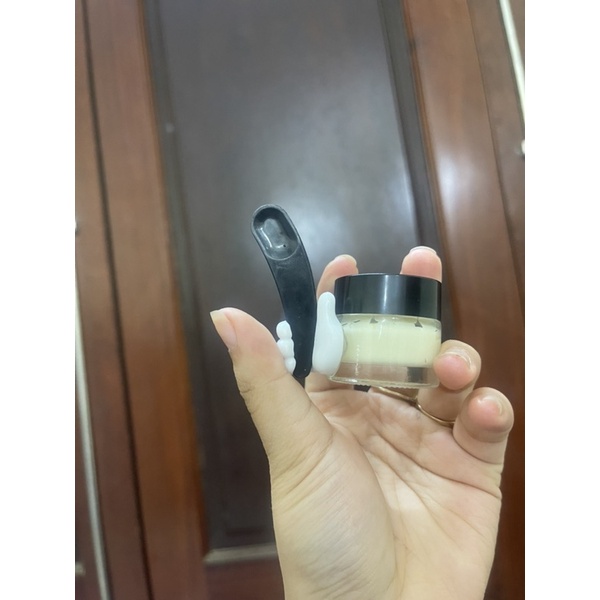 Combo móc bàn tay và thìa múc kem tiện lợi.