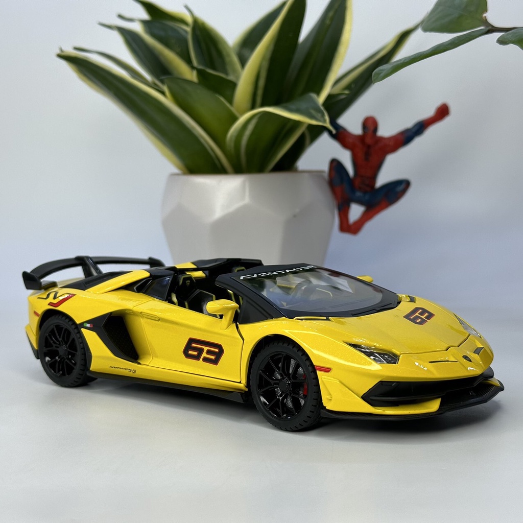 Mình hình siêu xe Lamborghini Aventador SVJ 63 tỷ lệ 1:24 bằng kim loại