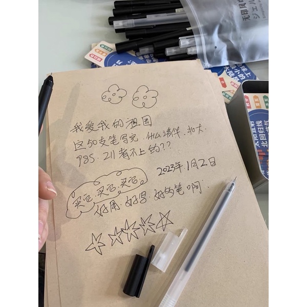 Bút Gel RESUN Ngòi 0.5mm Mực Đen Vỏ Trắng/Đen