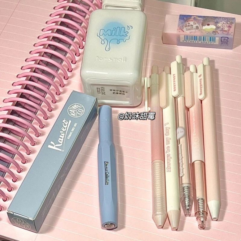 Bút Mực Đen Nhanh Khô Ngòi 0.5mm Thiết Kế Dễ Thương