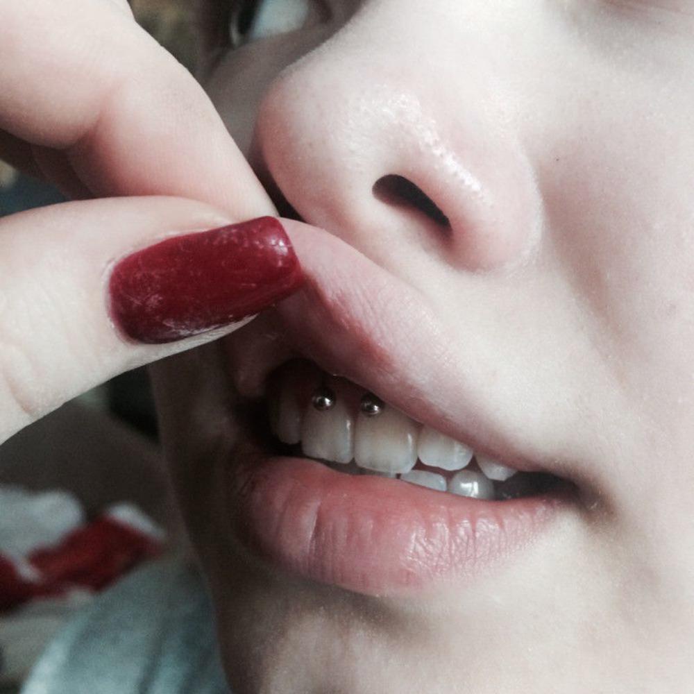 Dụng Cụ Xỏ Khuyên Bằng Thép Không Gỉ