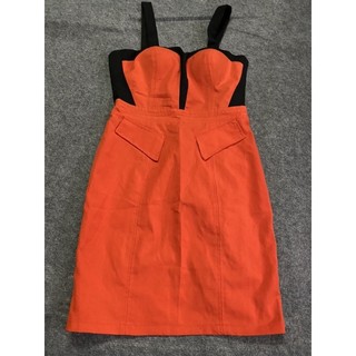 đầm có mút ngực
