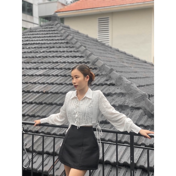 Áo sơ mi croptop ONON