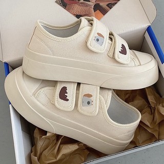 Giày Sneaker Đế Bánh Mì In Gấu Độn Đế Quai Dán Dễ Thương Giày Đi Học