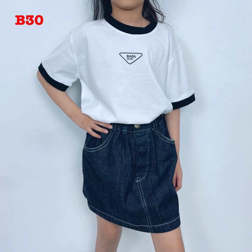 Set áo phông trắng kèm chân váy jean bé gái