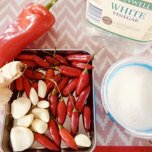 Lý Sơn - tỏi ngâm giấm dùng liền - Cô Hai Lý Sơn