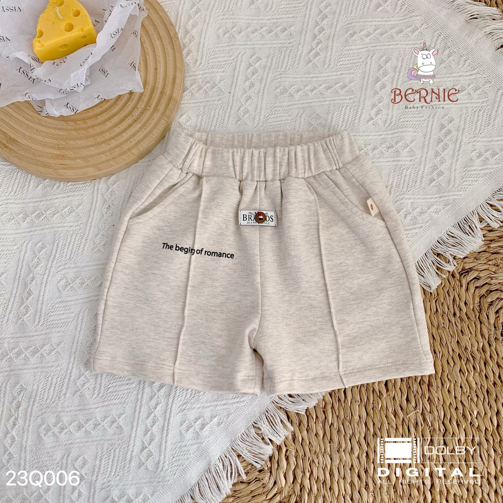 Quần đùi da cá đính tag in chữ Bernie cho bé trai