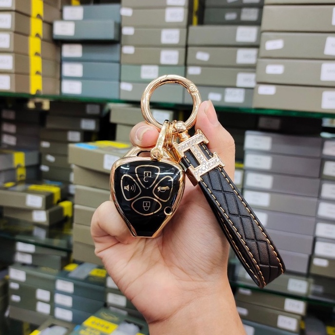 Vỏ Chìa Khóa 4 Nút Cho Xe Hơi Toyota Vigo Innova Fortuner Altis Camry 2.0 Auris HiLux Corolla Vios Rav4 Avalon Venza Fortuner Prado