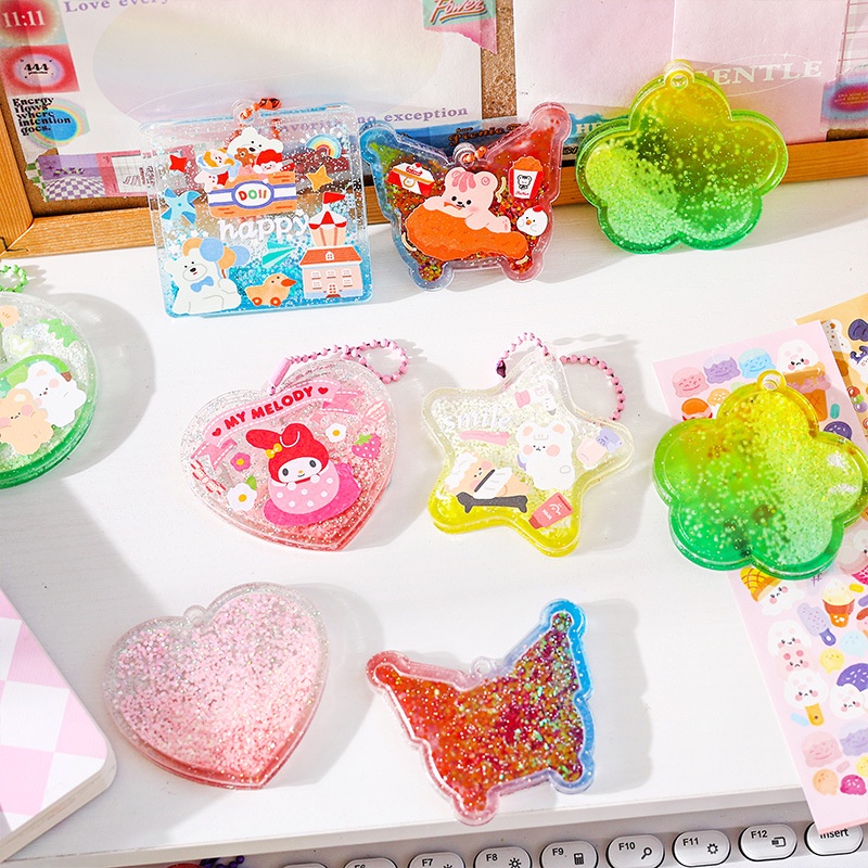 Peach Free chain Quicksand cartoon design cute pendant DIY pendant acrylic keychain