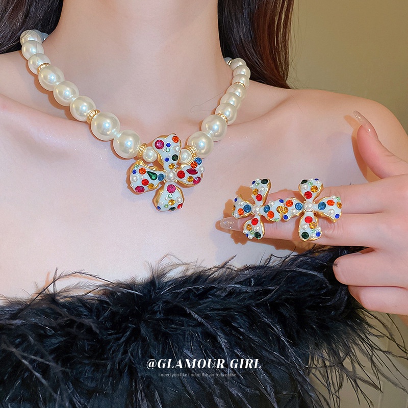 Khuyên Tai Hình Bông Hoa Đính Ngọc Trai Đơn Giản Phong Cách Hàn Quốc