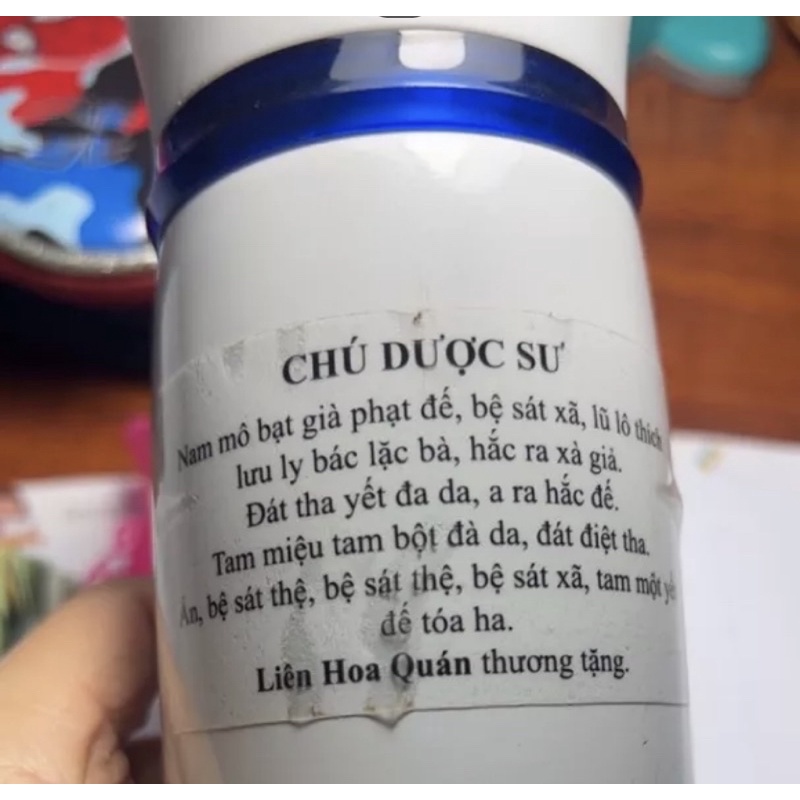 (Quà tặng gieo duyên khi mua nụ trầm) Miếng dán Chú Dược sư lên ly nước, chai nước đem lại khỏe mạnh bình an