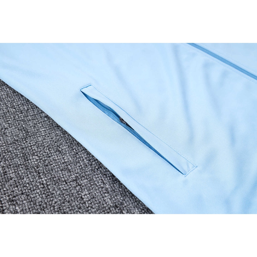Áo Khoác Bóng Đá Trẻ Trung Năng Động Cho Nam Giới Có Size 22-23