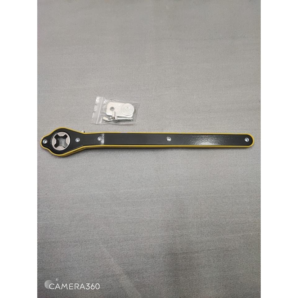 Cơ lê quay kích xe oto, cờ lê xoay 360 độ